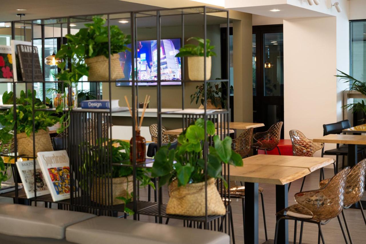 Mercure Milano Agrate Brianza Exterior photo