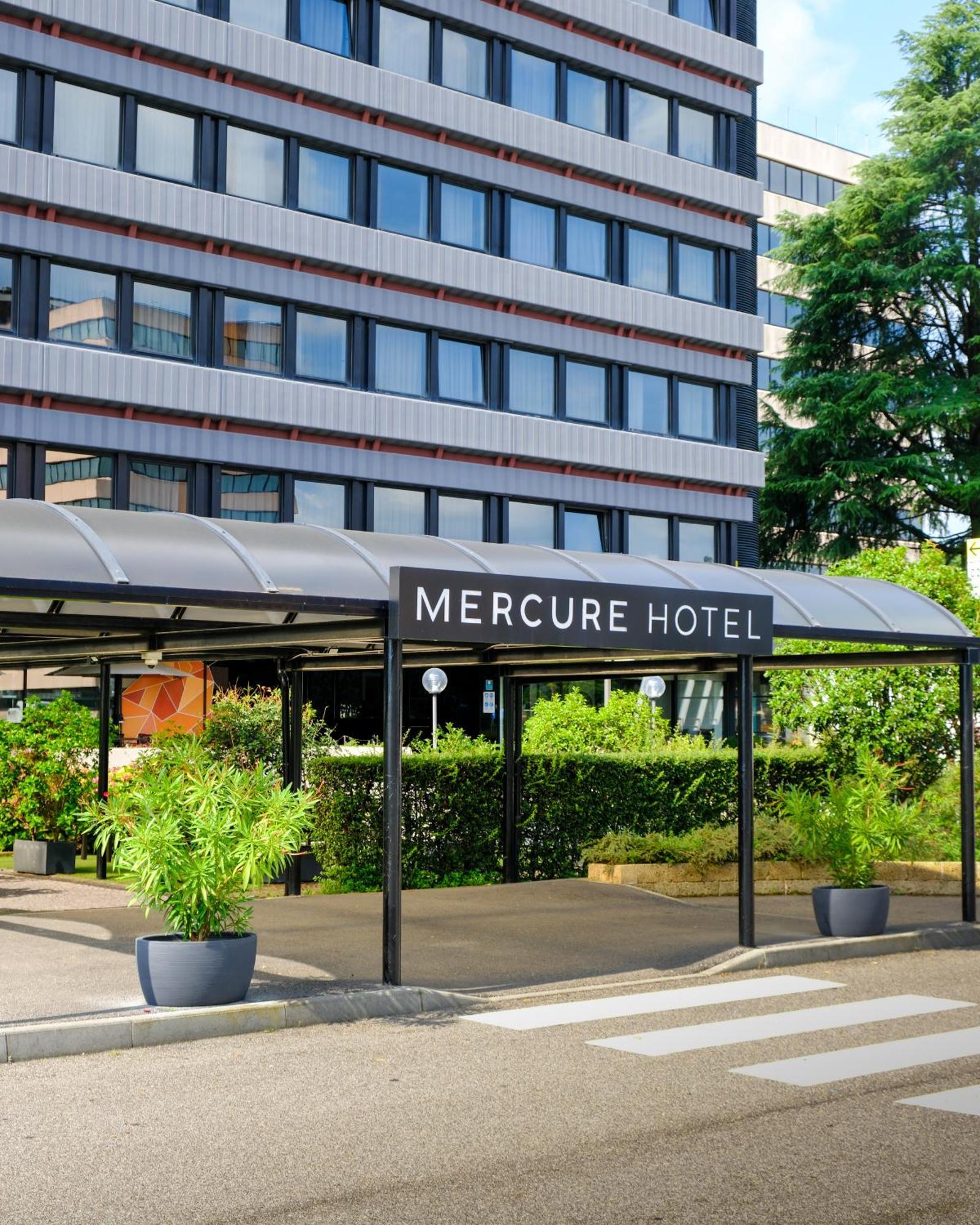 Mercure Milano Agrate Brianza Exterior photo