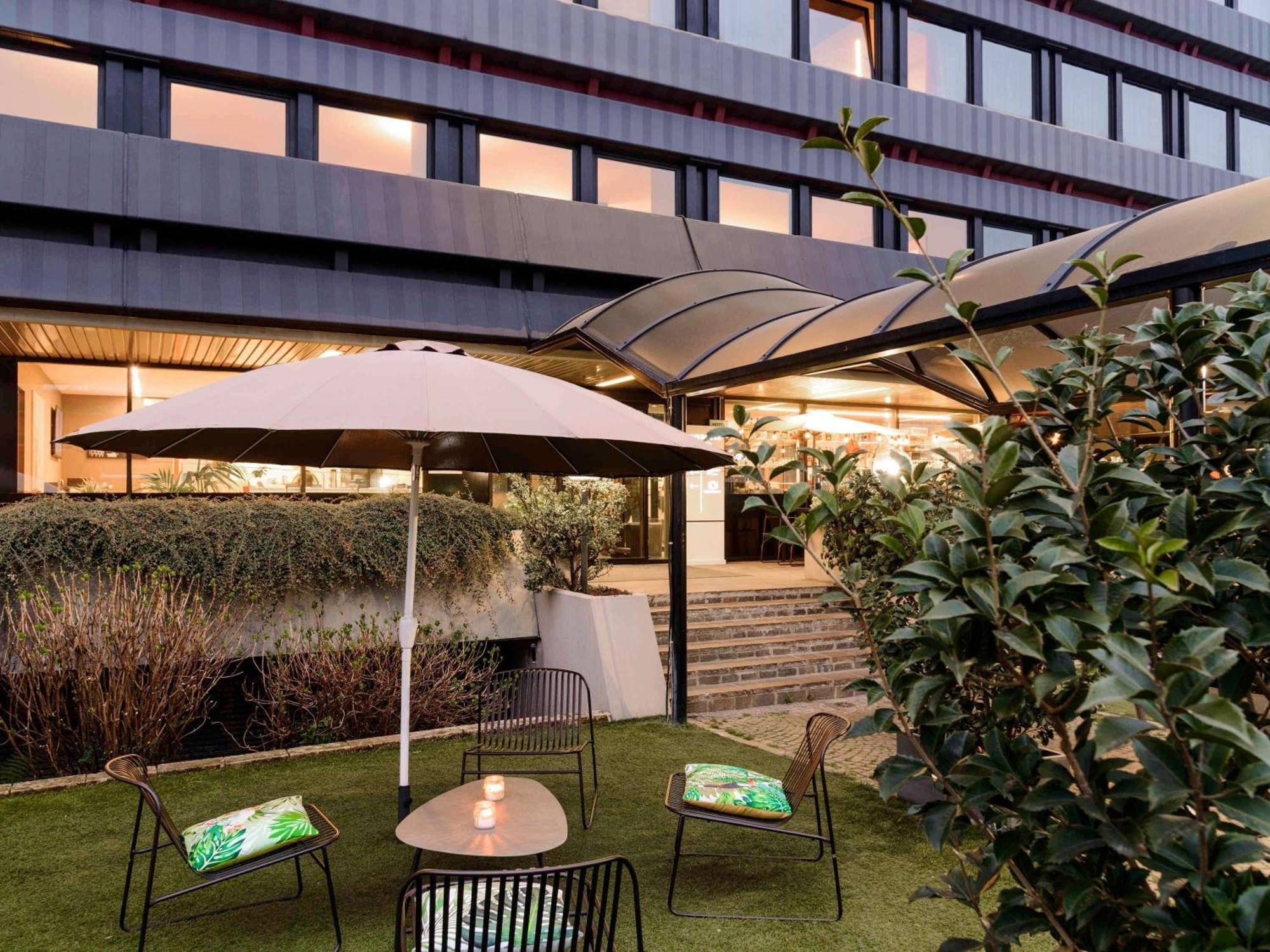 Mercure Milano Agrate Brianza Exterior photo